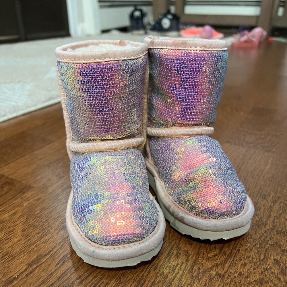 Iridescent sequin Toddler Uggs